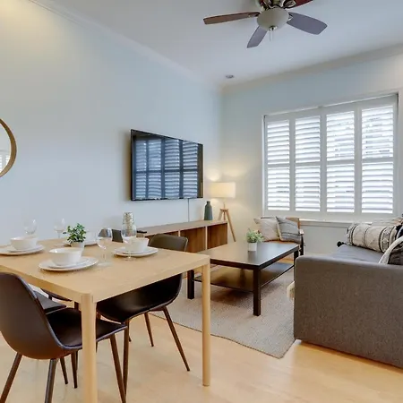 Amazing 1 Bedroom Apartment 5 Min From Waterfront Park